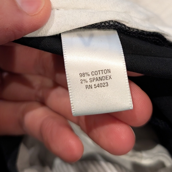 NWT Banana Republic Black Shorts - Picture 3 of 4